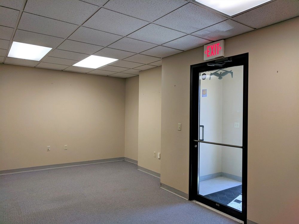 901 W Main St, El Paso, IL 61738